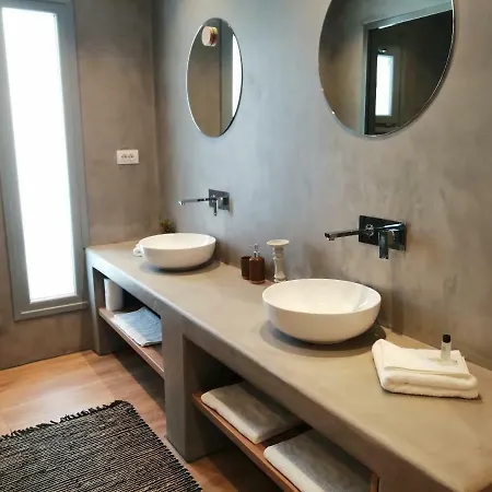 מלון Geranium Residence Adults Only 4*